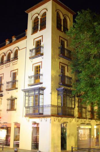 Hotel Iberia Plaza America Касерес Экстерьер фото